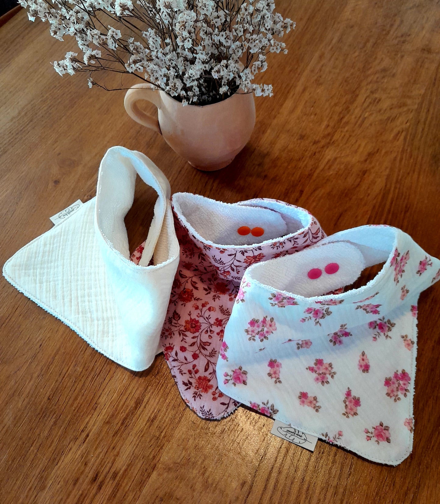 Lot de 3 bavoirs "bandana" à partir de 6 mois