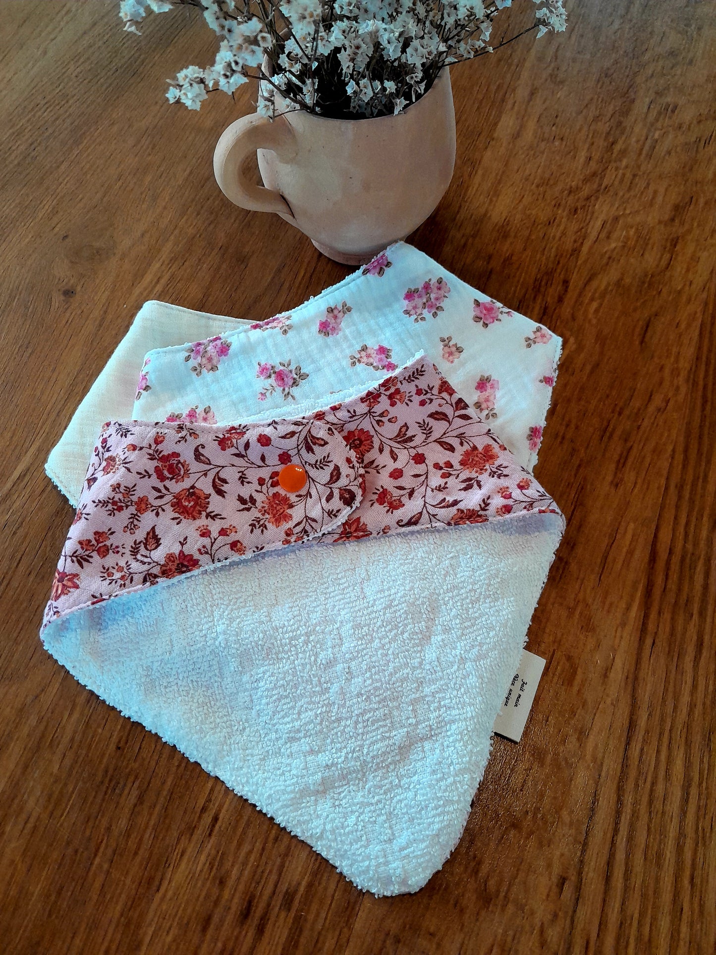 Lot de 3 bavoirs "bandana" à partir de 6 mois